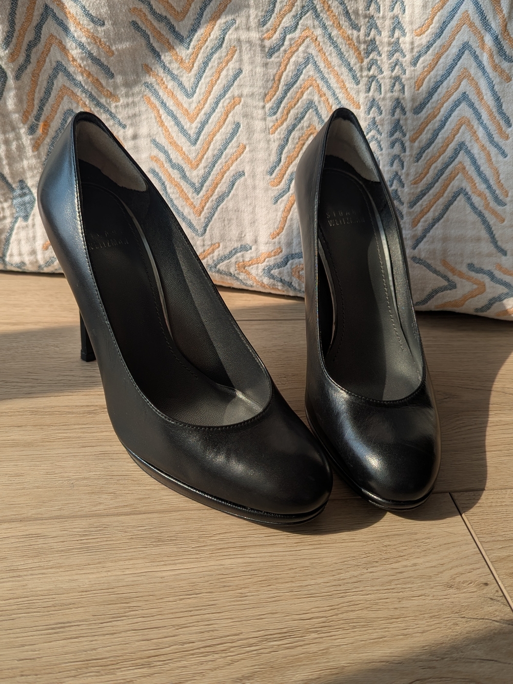 Stuart Weitzman Size 8.5 [8 1/2] Black Leather High Heels / Stilettos / Pumps